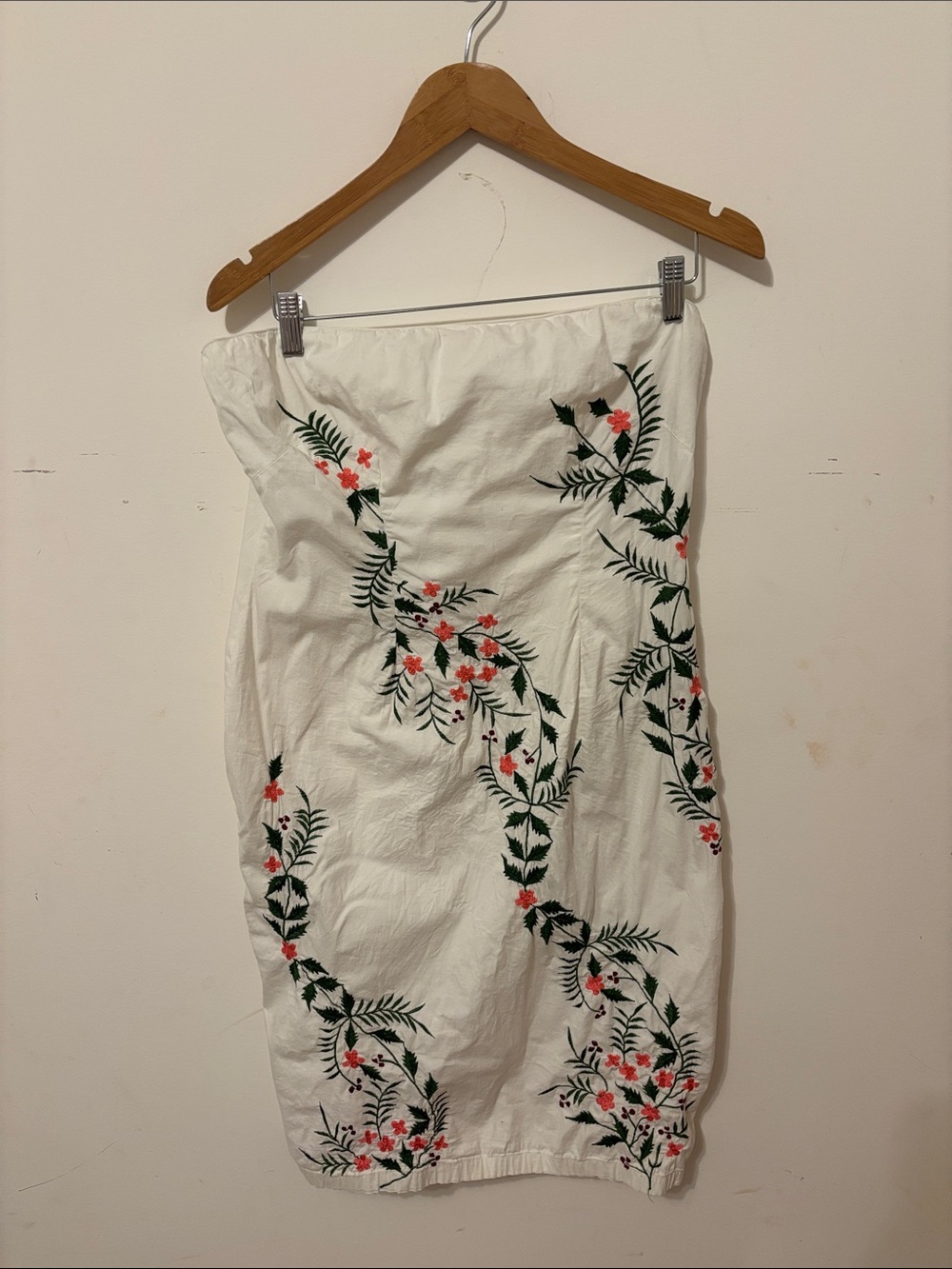 Anthropologie White Strapless Mini dress with Embroidery